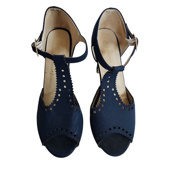 Elegant Navy Blue Heels - Picture 2 of 6